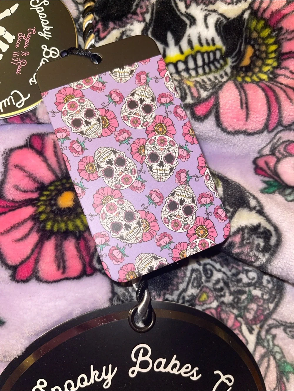 Spooky Babe’s Club - Pink Floral & Skull Plush Blanket - Full/Queen